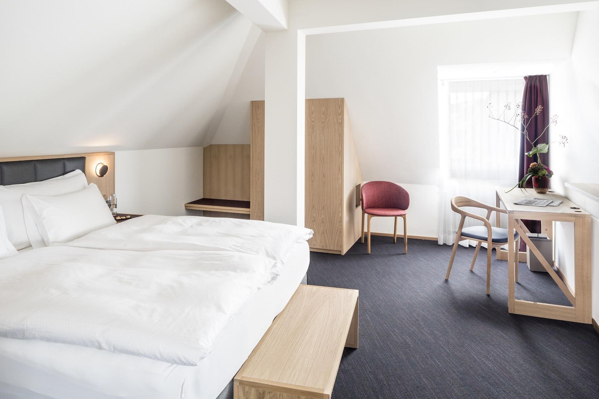 - Da Wohnen, Wo Lebt! Hotel Bazel